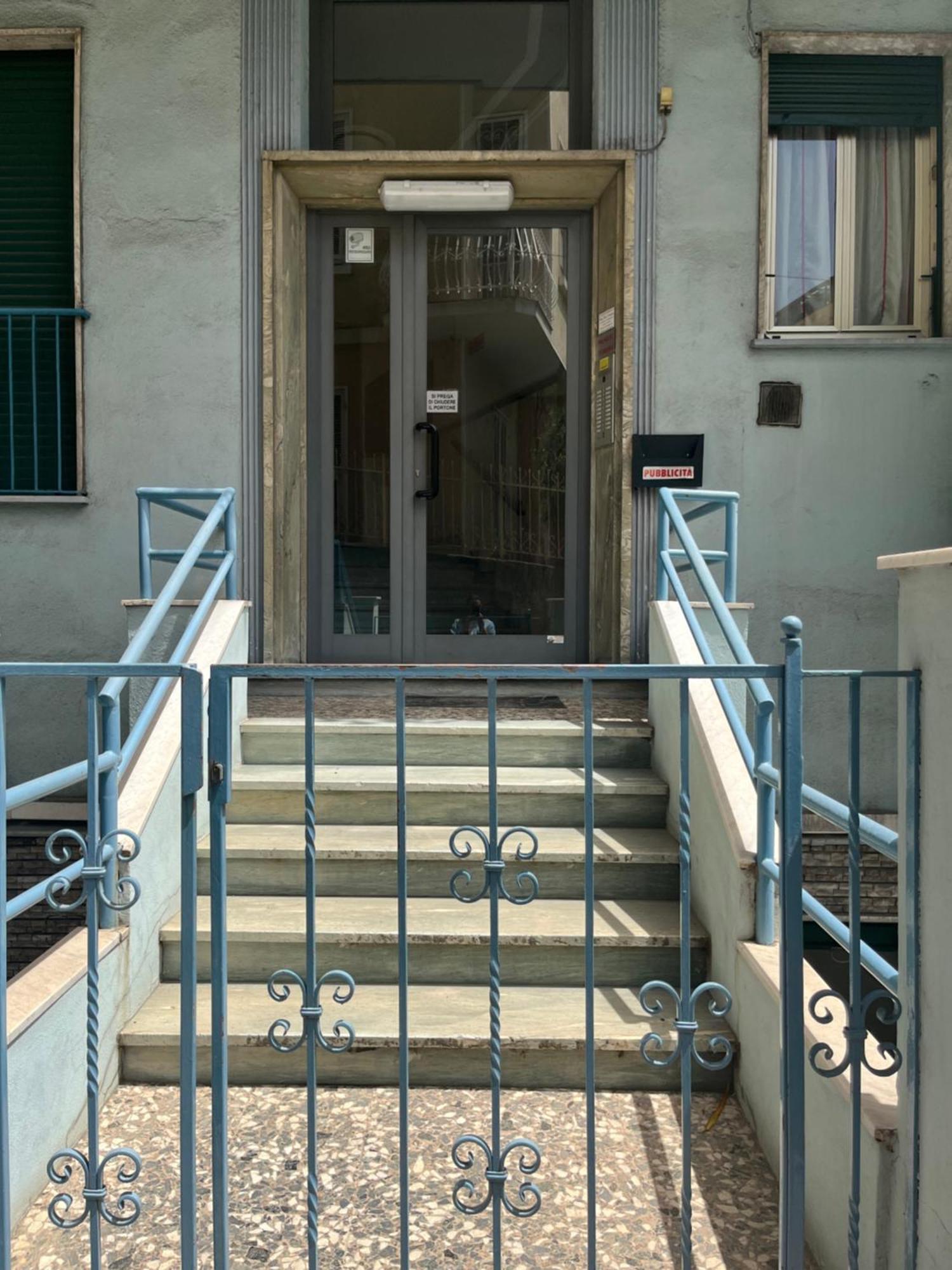 Ampio Appartamento Centrale Sanremo Exteriör bild