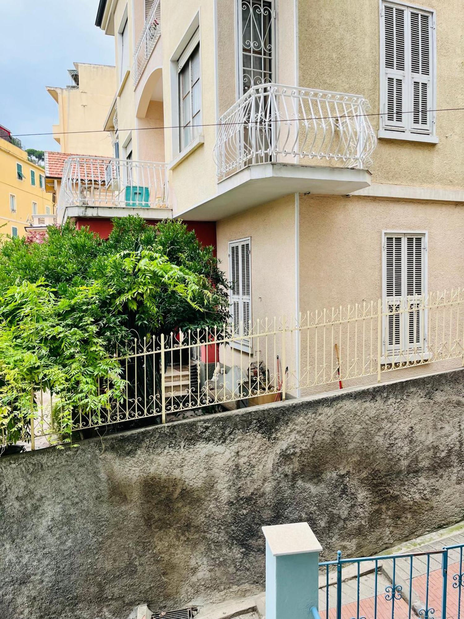 Ampio Appartamento Centrale Sanremo Exteriör bild