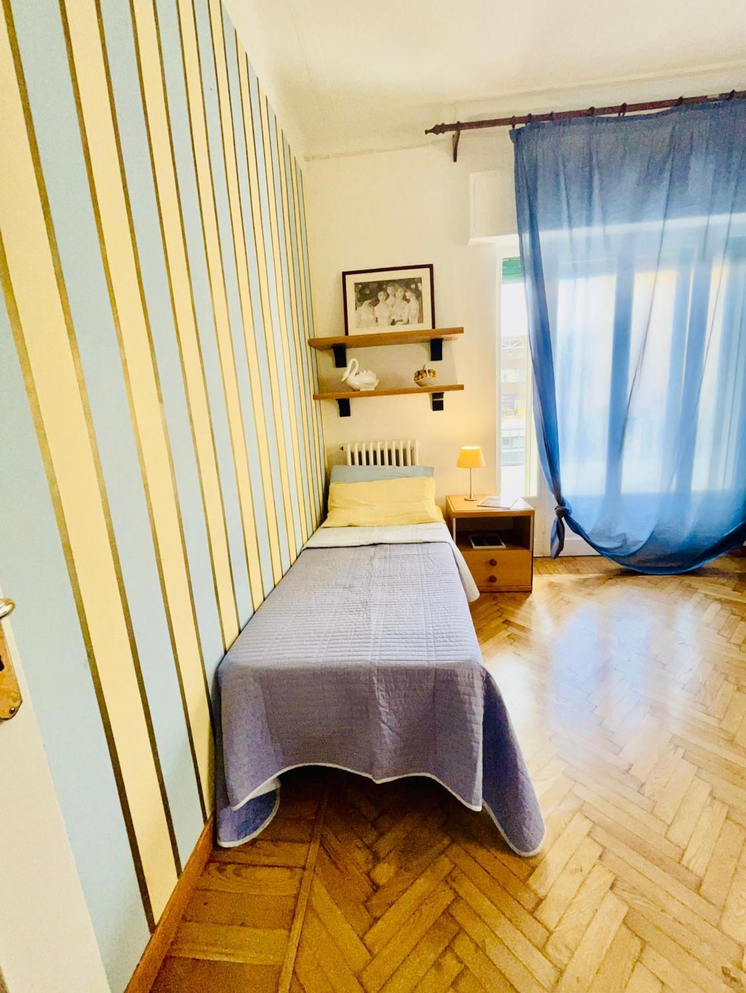 Ampio Appartamento Centrale Sanremo Exteriör bild