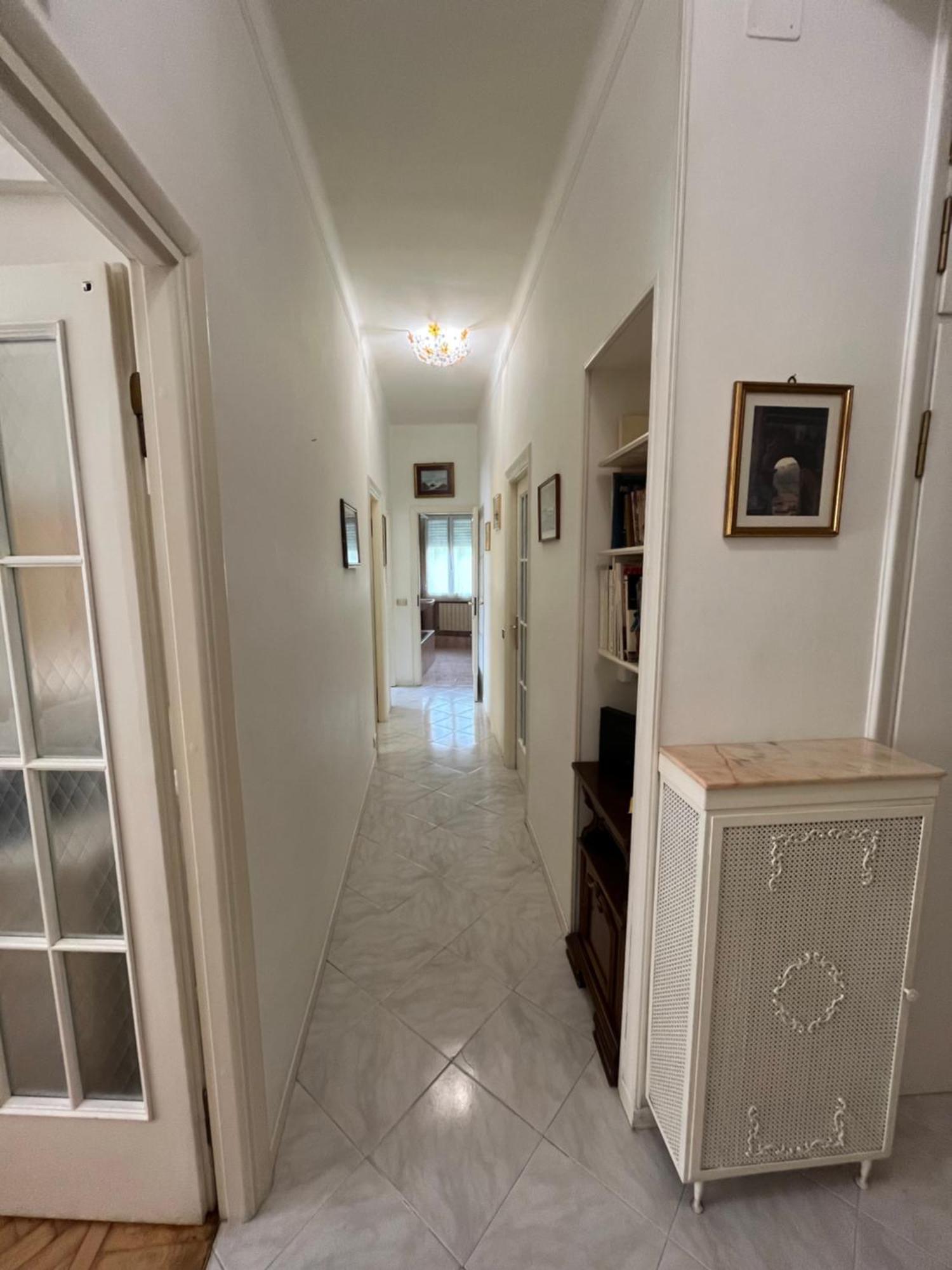 Ampio Appartamento Centrale Sanremo Exteriör bild